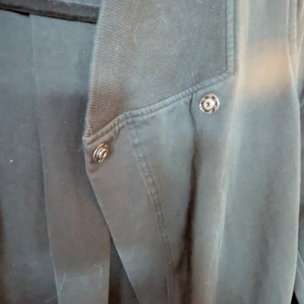 Lululemon Belle Wrap | Size 4 - Picture 10 of 10